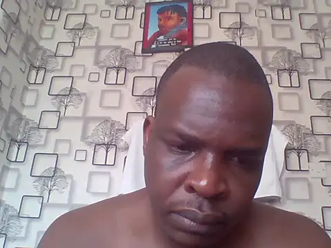 Chumba_001 live cam on StripChat