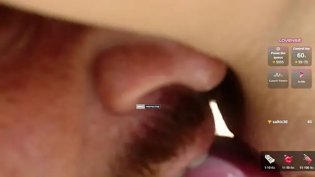 secrets_of_the_barber live cam on StripChat