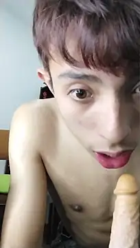 liamkozy live cam on StripChat