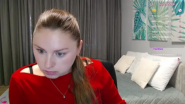 chat nude  Mia Adams