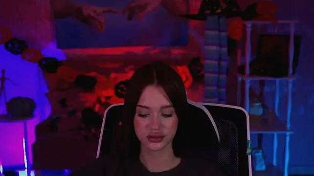 AngelaHolmes