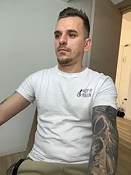 huge_cock22cm (Ask my age) - Let