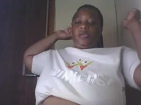 Aminatta_1 live cam on StripChat