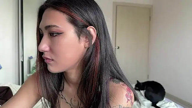fatimacarbonell (F young) - hi hi