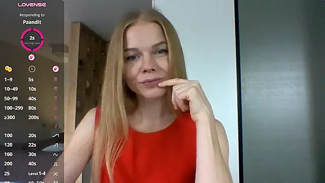 TinaDiamond webcam