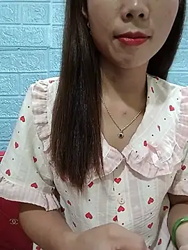 AmyLinee01 live cam on StripChat