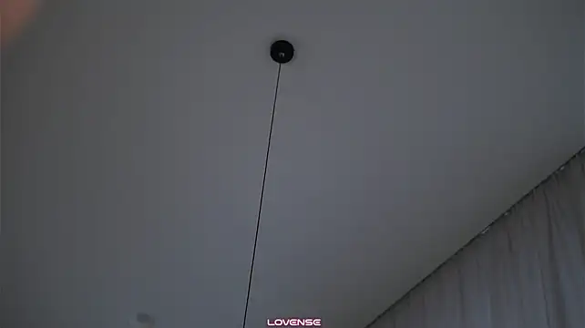 ElarvynMoon webcam