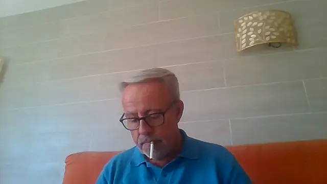 tuggy59 live cam on StripChat