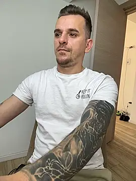 Huge_cock22cm