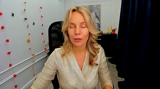 Sinty_Devis live cam on StripChat