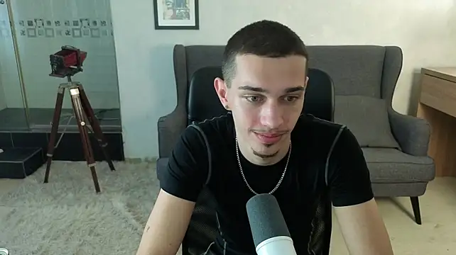 KaydenDrew live cam on StripChat