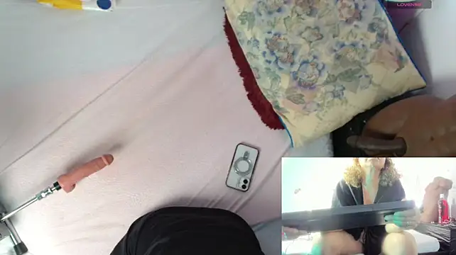 SheraHadee webcam