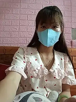 AmyLinee01 live cam on StripChat