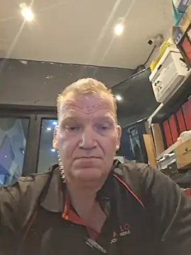 wallacelegend live cam on StripChat