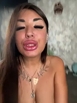 RuslanaXX live cam preview
