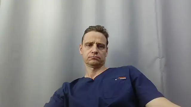 FreezeFire live cam on StripChat