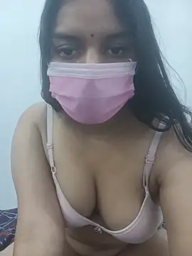 Rimmi_Hott live cam on StripChat