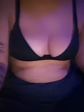 Sweettinydiamond live cam preview