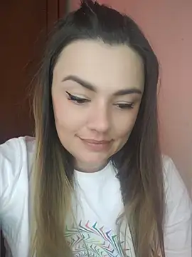 KrissSexi live cam on StripChat
