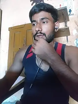 Lustynani1 live cam on StripChat