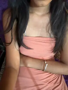 Lusty-Dishuu live cam preview