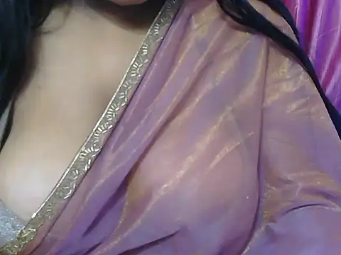 hi_ruhi live cam on StripChat