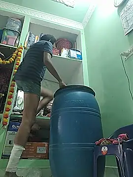 Priya_couple1 live cam preview