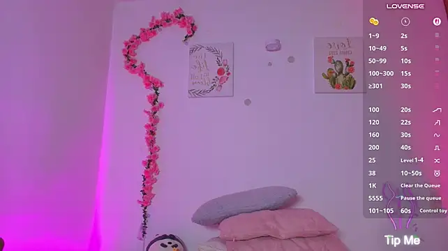 PollyGrey_1 live cam on StripChat