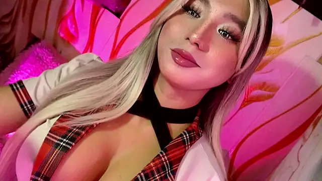 HoresCOCKLUCY live cam on StripChat