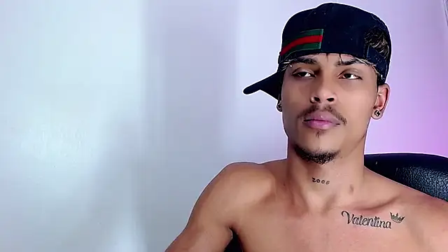angel_foxc13 (M twink) - happy happy Angel