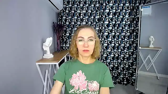 queen_a_n_i