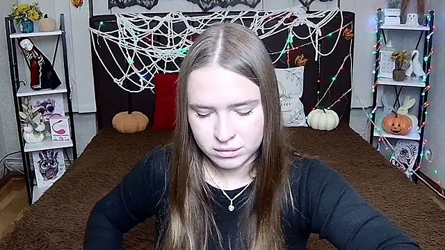 LauraHlot