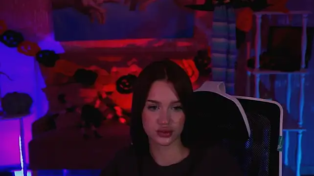 AngelaHolmes