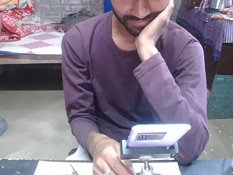 ThethunderPo live cam on StripChat
