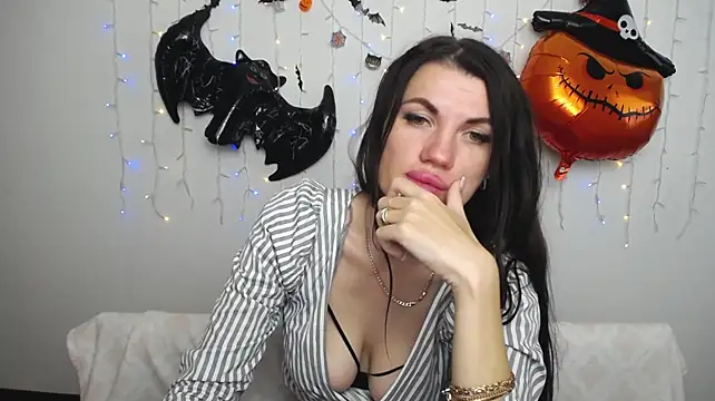 MilaLoona