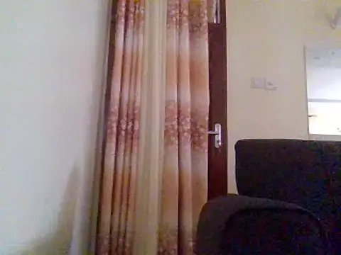 chicky_queen live cam on StripChat