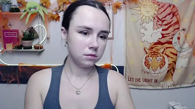 VeryVeryVeryShy_ live cam preview