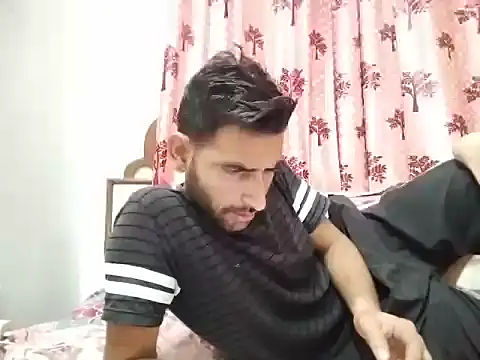 bigcockboy1121 live cam on StripChat