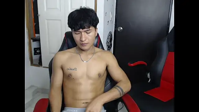 Hiso_kai live cam on StripChat