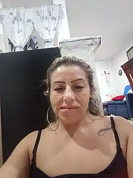 maynor_1998 live cam preview