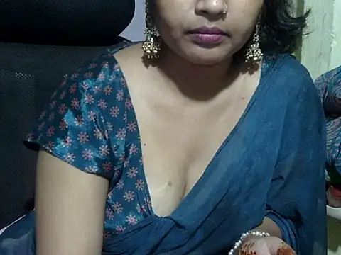 BEAUTIFUL_WIFE02 live cam on StripChat