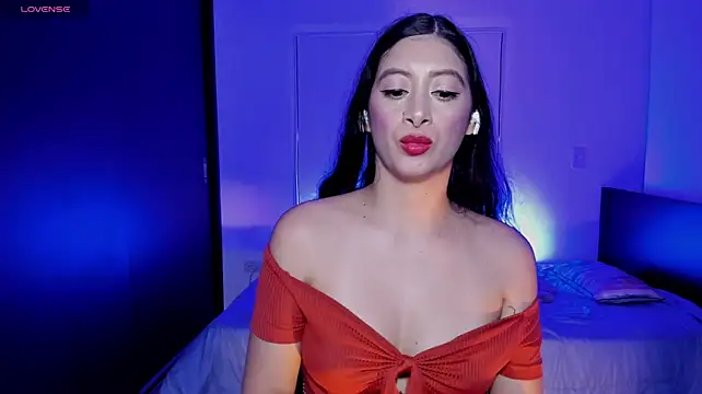 MeganWhite3