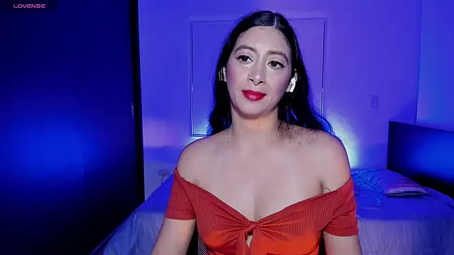 MeganWhite3