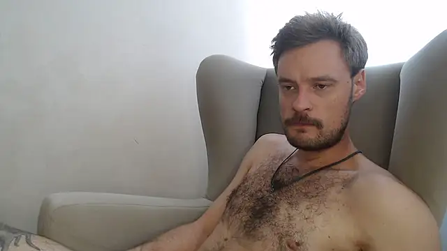 RebleBabble on Stripchat