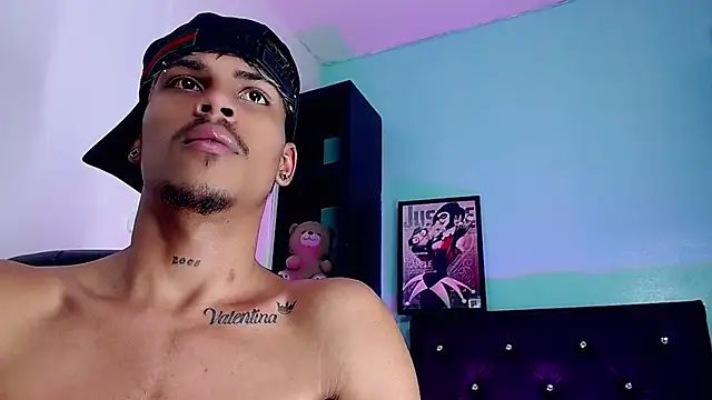 angel_foxc13 (M twink) - happy happy Angel