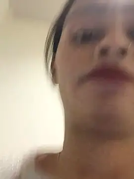 Raseeli_bhabhi1 live cam preview