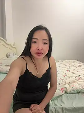Linn_09 live cam on StripChat