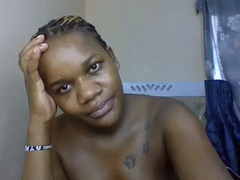 Lucky_aura01 live cam on StripChat