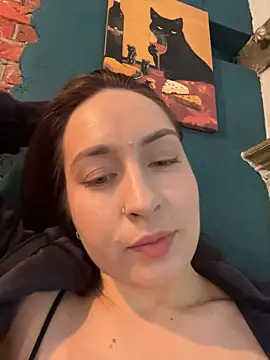 Holly_Play