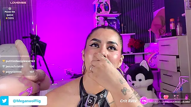 meganwolf_1 live cam on StripChat